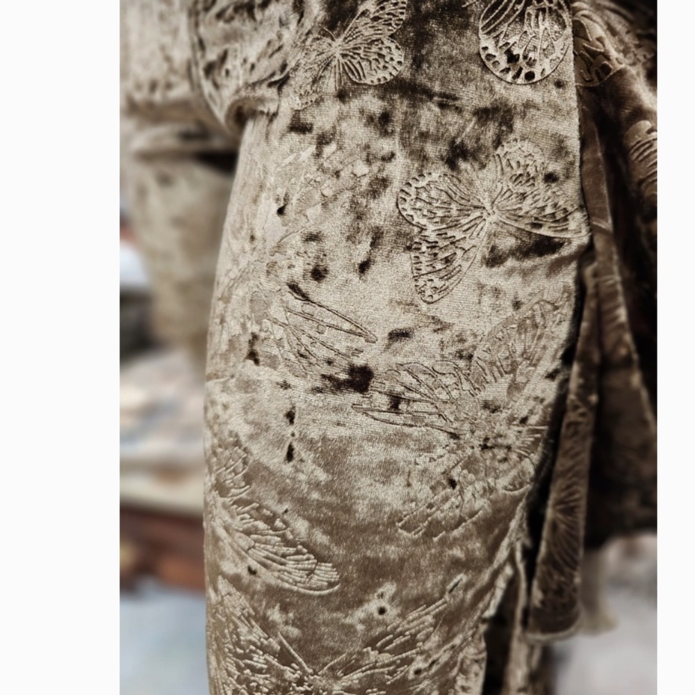 A Rare Bird Brown Butterfly Embossed Stretchy Waist Lace Ruffle Pants - Picture 4 of 5